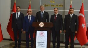 Sağlık Bakanı Memişoğlu Siirt’te Yeni Sağlık Yatırımlarını Müjdeledi
