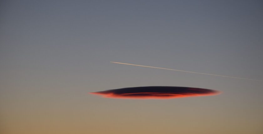 Pentagon’dan UFO ve UAP açıklaması: Yeni belgeler kamuoyuyla paylaşıldı