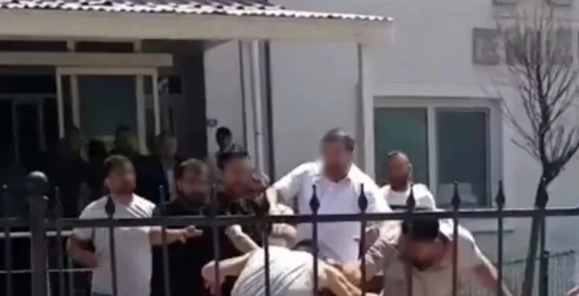 Van’daki kavgada ağır yaralanan genç yaşam mücadelesini kaybetti